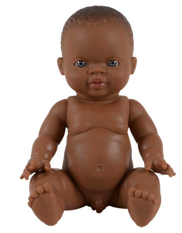 Petit garçon d’Afrique aux yeux clairs
