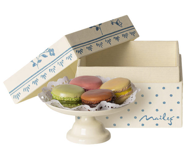 Les Miniatures - Macarons et chocolat chaud