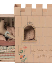 Grande soeur souris : Princesse au petit pois