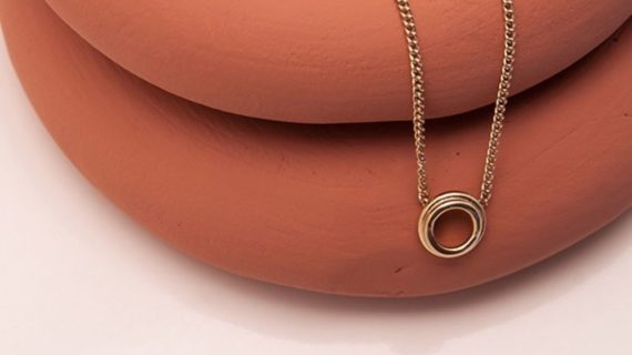 Collier AGAINST Mini