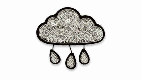 Broche Nuage et Pluie –  brodée à la main