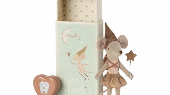 Les Miniatures - Souris fée des dents dans une boîte d'allumettes - Rose