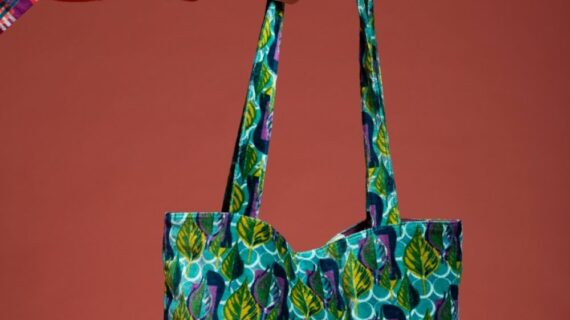 Sac Velours Tatie Tote Bag - Dotty blue