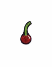 Broche Cherry Chérie –  brodée à la main