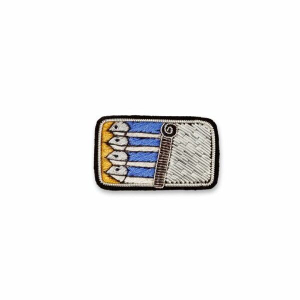 Broche Boite de Sardines –  brodée à la main