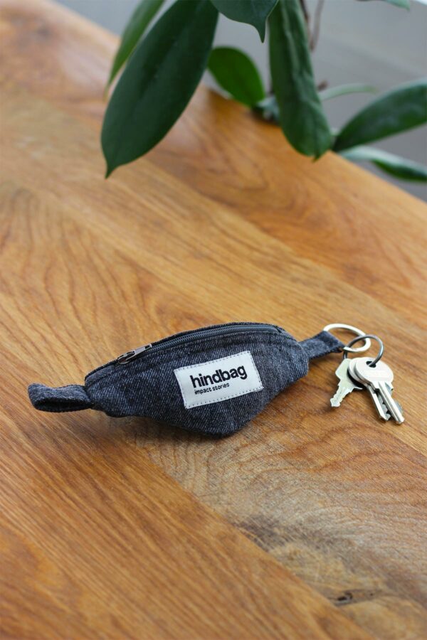 Porte-clés banane Côme Denim gris – Image 2