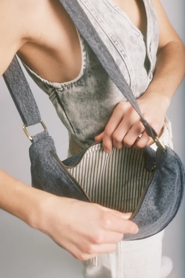 Sac Banane Andréa Denim gris – Image 5