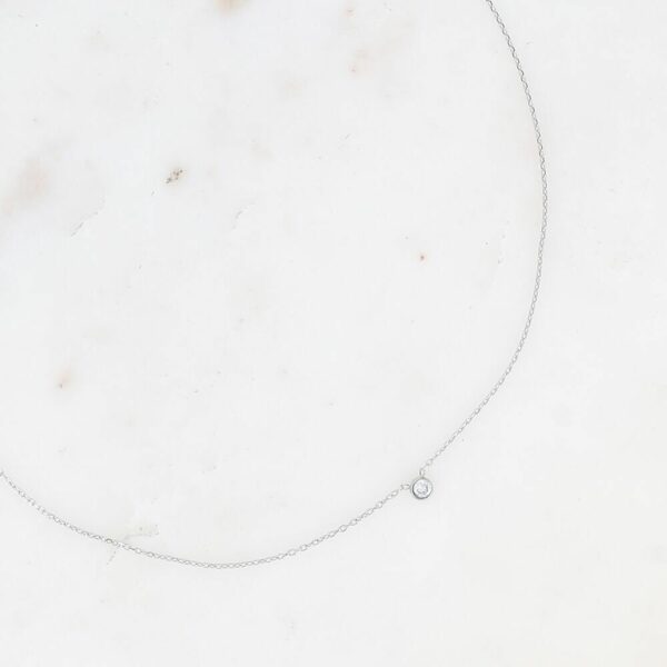 Collier - ras de cou avec petit oxyde de zirconium Argent