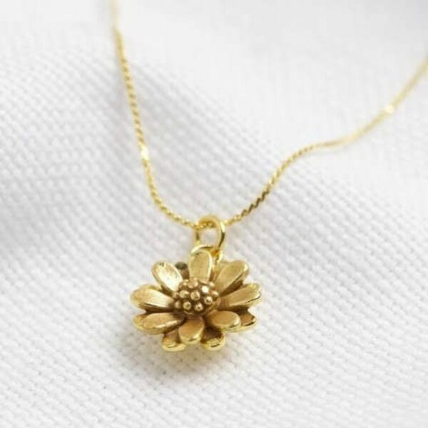 Collier marguerite d'or usé