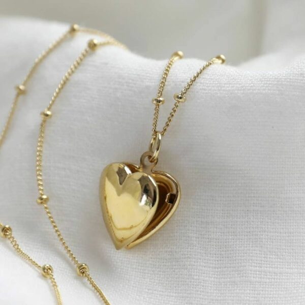 Collier médaillon coeur