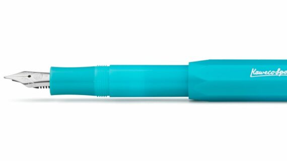 Stylo plume F Blueberry FROSTED SPORT