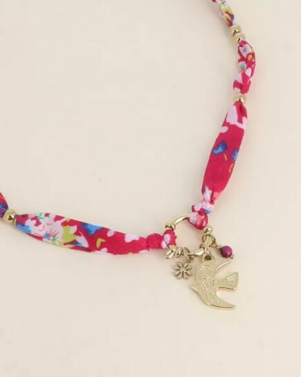 Collier - tissu avec fermoir bouée, pendentifs perle taillée, fleur et oiseau