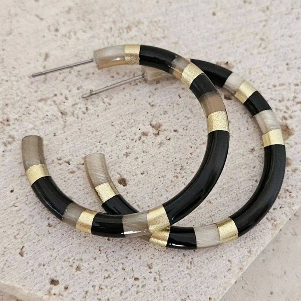 Boucles d'Oreilles Créoles en Corne - 4 cm - Hécate - Black